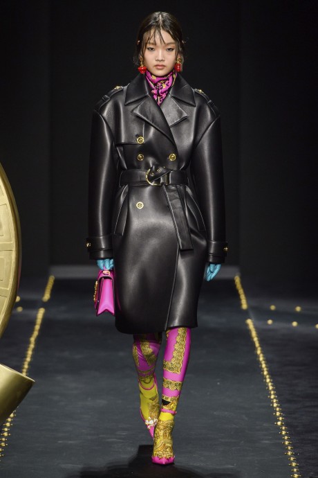 Модели коллекции Versace