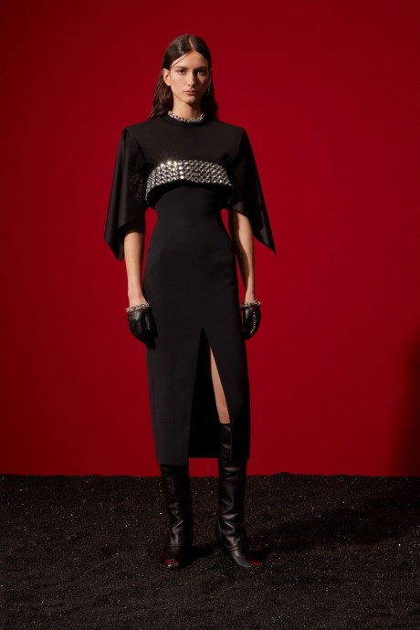 Коллекция David Koma Pre-Fall Осень-Зима 2021/2022