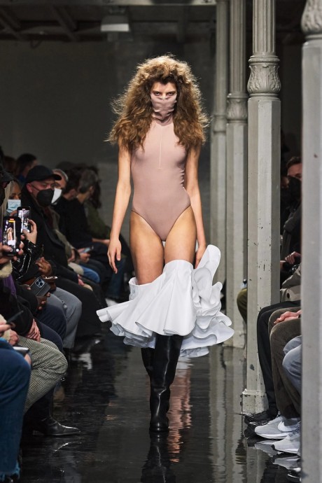 Коллекция Alaïa Ready-To-Wear Осень-Зима 2022/2023
