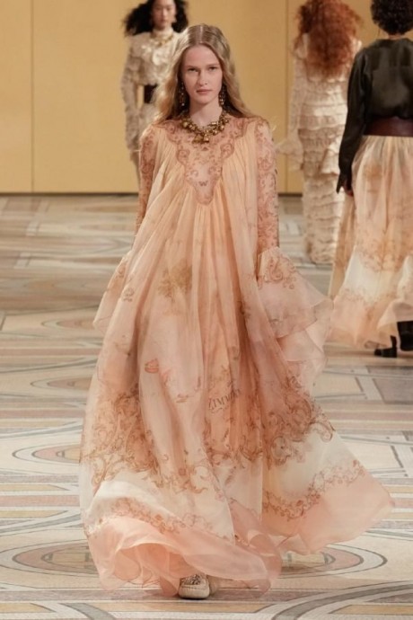 Коллекция Zimmermann Ready-To-Wear Осень-Зима 2025-2026 Коллекция Zimmermann Ready-To-Wear Осень-Зима 2025-2026