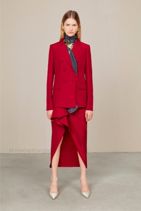 Модели коллекции GIVENCHY FALL 2024