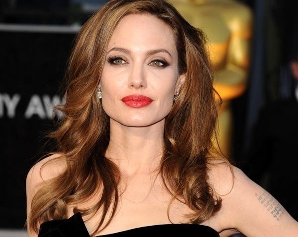 Секреты красоты Анджелины Джоли.