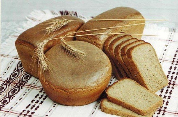 Маска от выпадения волос из хлеба и соли  
