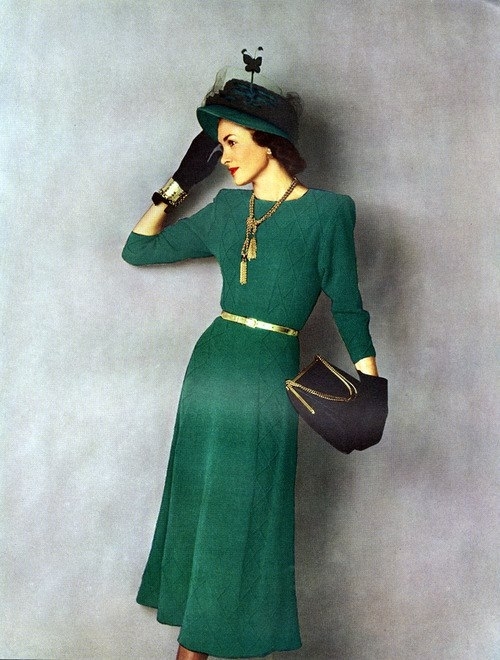 Страницы каталога Columbia Hand Knit Fashions, 1948 год.