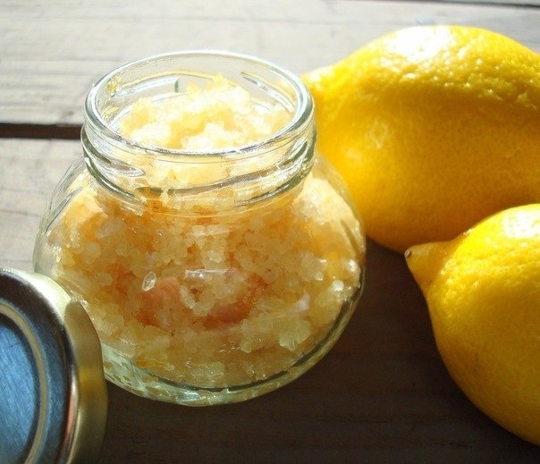 Лимонный скраб для сияющей кожи