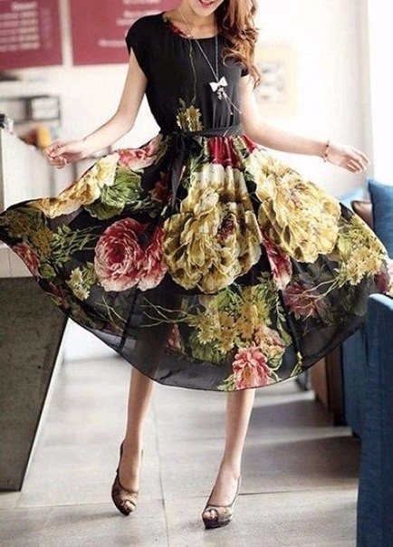 Замечательные платья с цветочным принтом