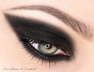 Пошаговый урок макияжа smoky eyes