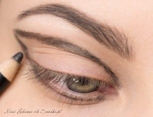 Пошаговый урок макияжа smoky eyes