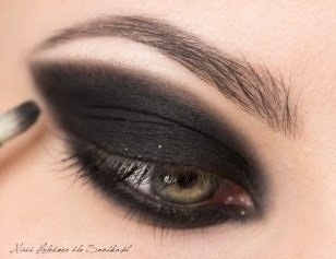 Пошаговый урок макияжа smoky eyes