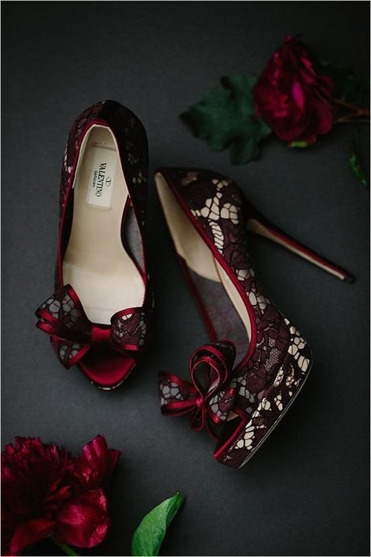 Изумительные туфельки в потрясающем винном цвете марсала