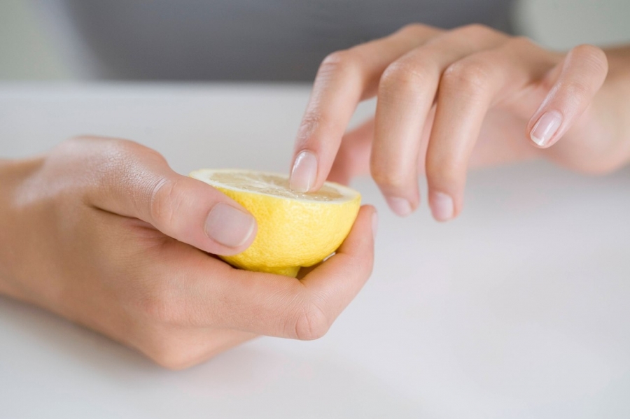Укрепляем ногти дома: 5 лучших рецептов
