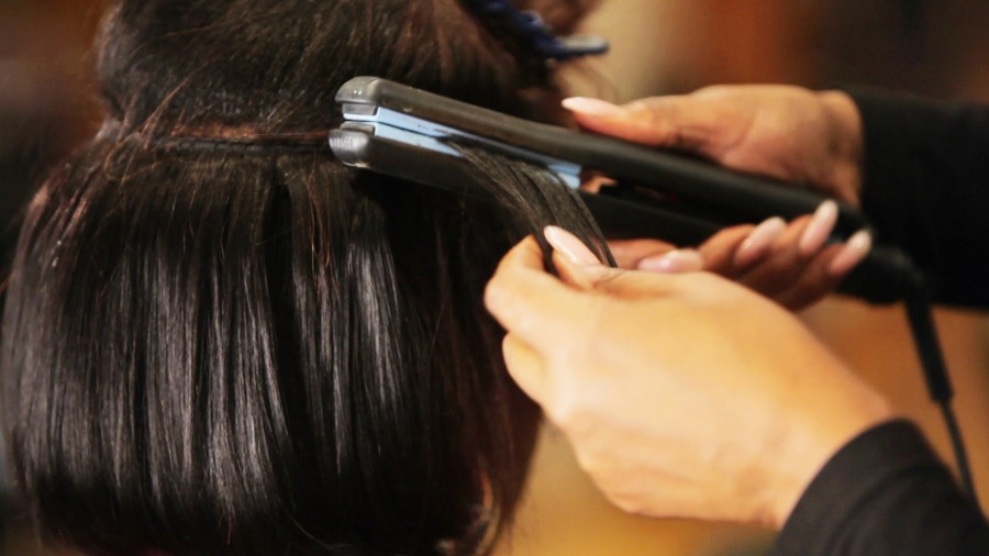 ​Как пользоваться утюжком, чтобы не испортить волосы