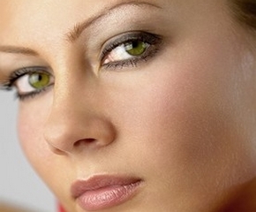 Наиболее популярные варианты макияжа для зелёных глаз
