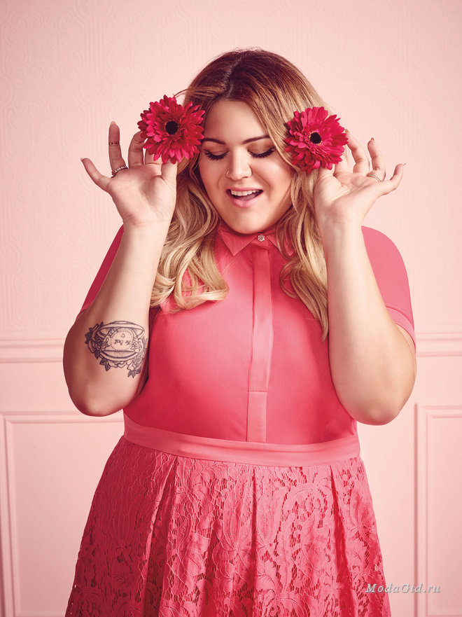 Креативный блоггер plus size Nicolette Mason: новые модные луки Креативный блоггер plus size Nicolette Mason: новые модные луки