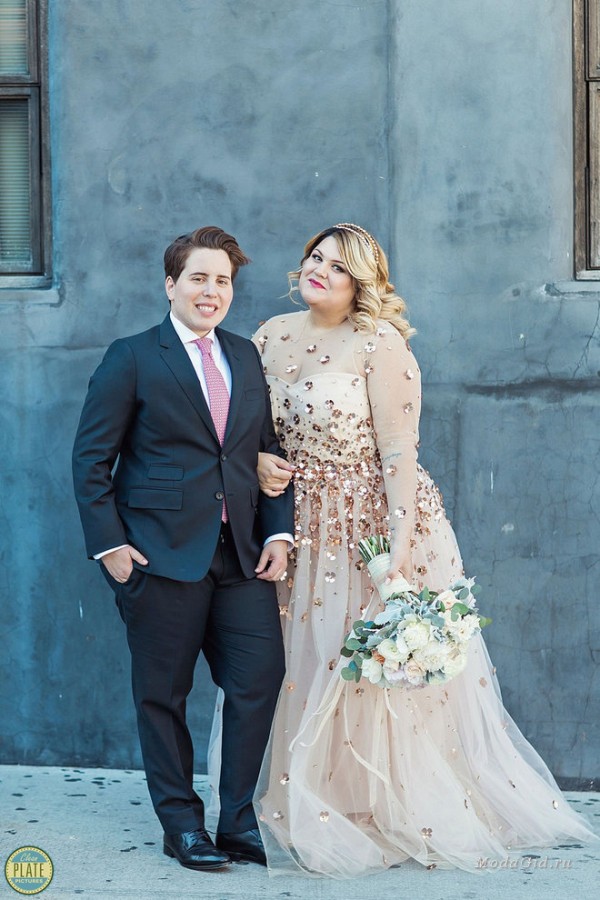 Креативный блоггер plus size Nicolette Mason: новые модные луки Креативный блоггер plus size Nicolette Mason: новые модные луки