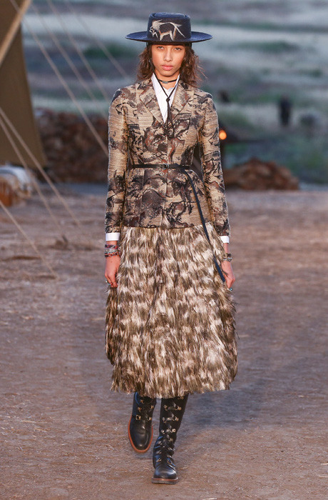 Время странствий: показ Dior Cruise 2018 Время странствий: показ Dior Cruise 2018