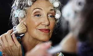 Как наносили макияж в 60