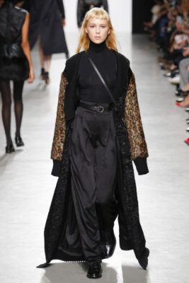 Обзор показов на Парижской неделе моды осень-зима 2017/2018 Ready-To-Wear Обзор показов на Парижской неделе моды осень-зима 2017/2018 Ready-To-Wear