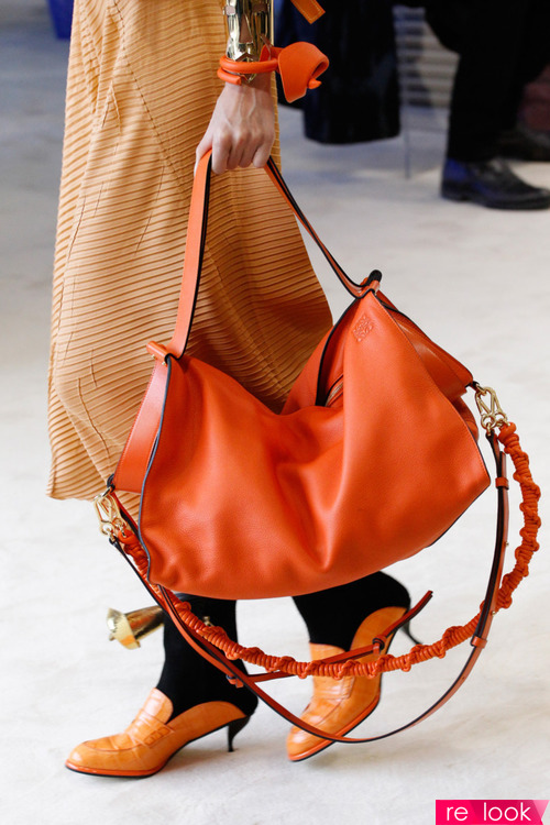 Модные сумки для каждого дня в летнем сезоне 2017 от фирмы Loewe Модные сумки для каждого дня в летнем сезоне 2017 от фирмы Loewe