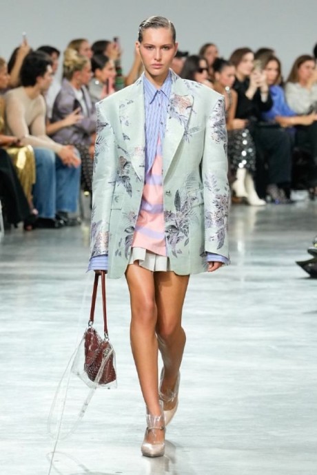 Коллекция Rabanne Ready-To-Wear Весна-Лето 2025