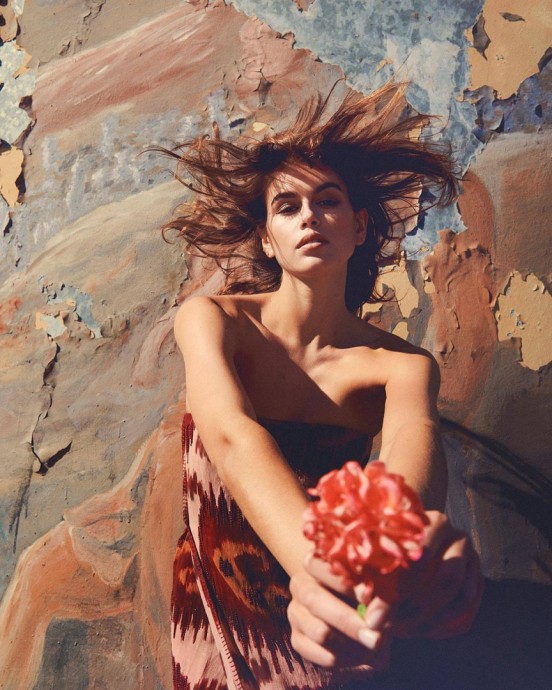 Кайя Гербер (Kaia Gerber) в фотосессии для журнала Vogue China Кайя Гербер (Kaia Gerber) в фотосессии для журнала Vogue China
