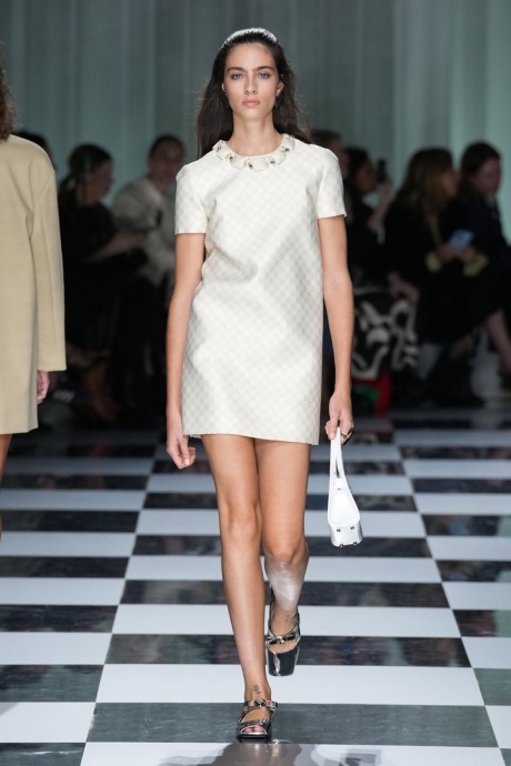 Коллекция Versace Ready-To-Wear Весна-Лето 2024