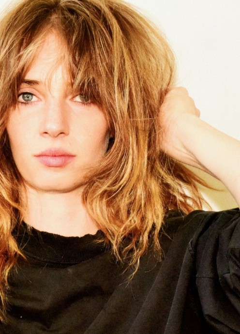 Майя Хоук (Maya Hawke) в фотосессии для журнала Radar (2024) Майя Хоук (Maya Hawke) в фотосессии для журнала Radar (2024)