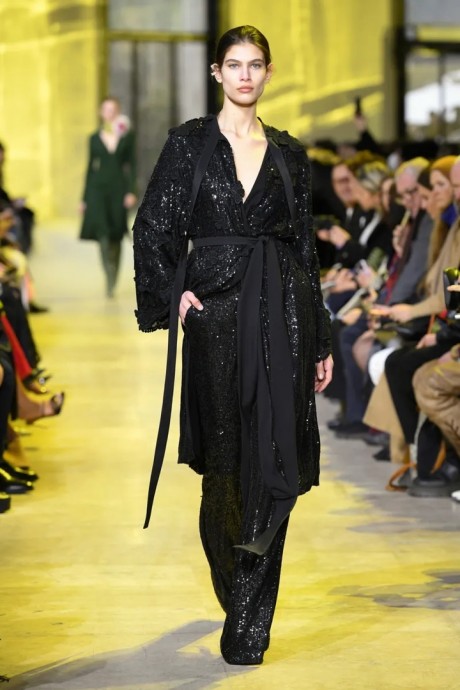 Коллекция Elie Saab Ready-To-Wear Осень-Зима 2023-2024 Коллекция Elie Saab Ready-To-Wear Осень-Зима 2023-2024