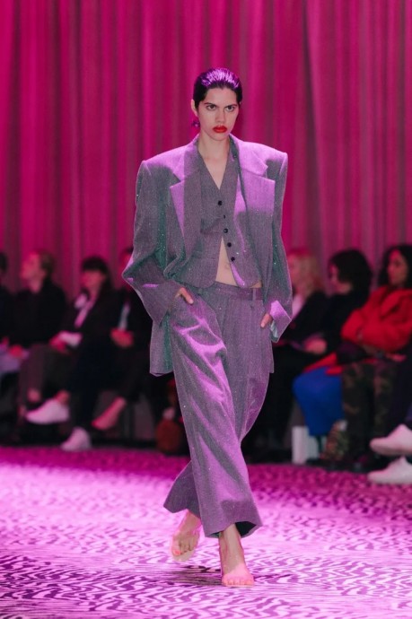 Коллекция Alexander Wang Ready-To-Wear Осень-Зима 2023 Коллекция Alexander Wang Ready-To-Wear Осень-Зима 2023