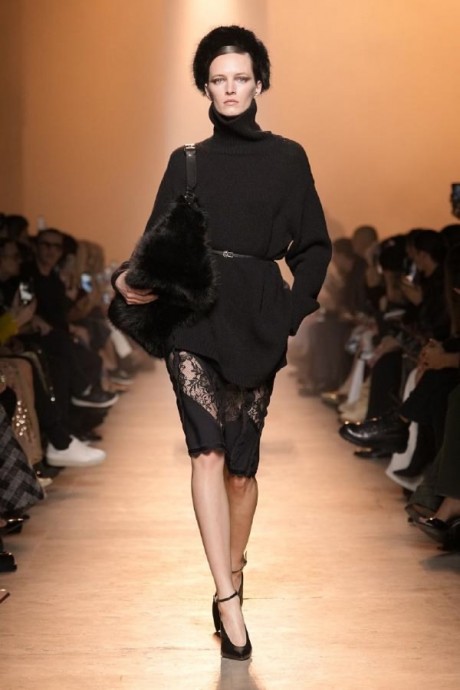 Коллекция Elie Saab Ready-To-Wear Осень-Зима 2025-2026 Коллекция Elie Saab Ready-To-Wear Осень-Зима 2025-2026