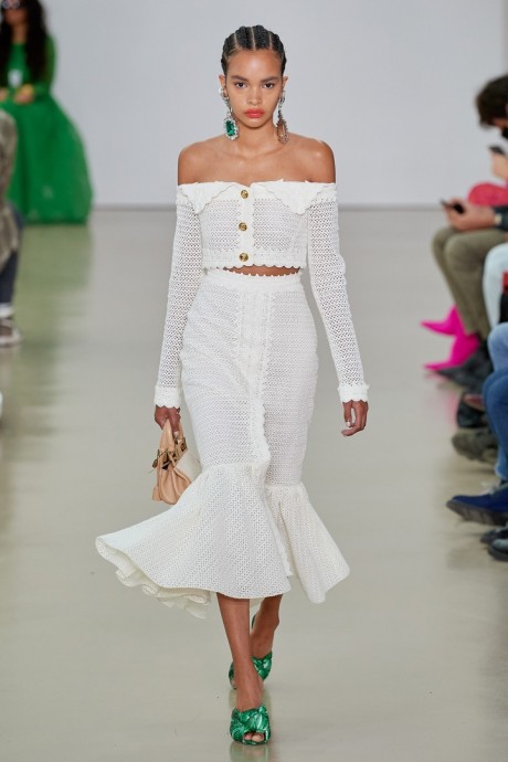 Коллекция Giambattista Valli Ready-To-Wear Весна-Лето 2022 Коллекция Giambattista Valli Ready-To-Wear Весна-Лето 2022