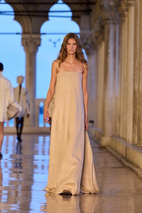 Высокая мода Max Mara Resort 2025