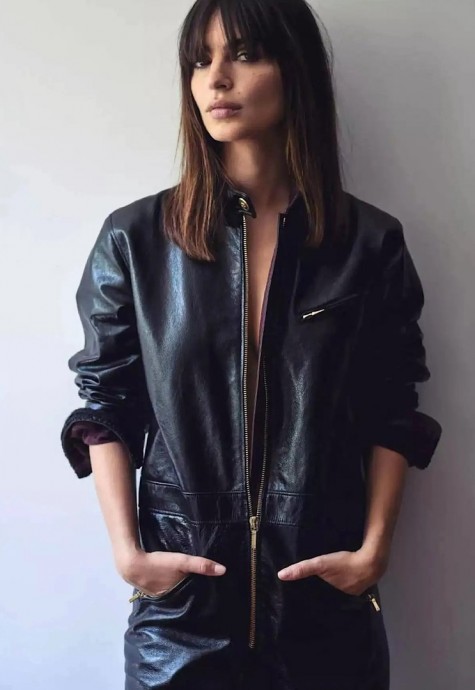 Эмили Ратаковски (Emily Ratajkowski) в фотосессии для журнала ELLE France (2024) Эмили Ратаковски (Emily Ratajkowski) в фотосессии для журнала ELLE France (2024)