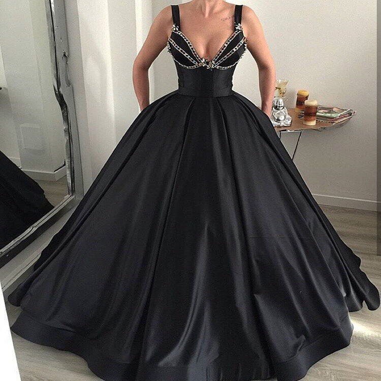 Великолепные черные платья