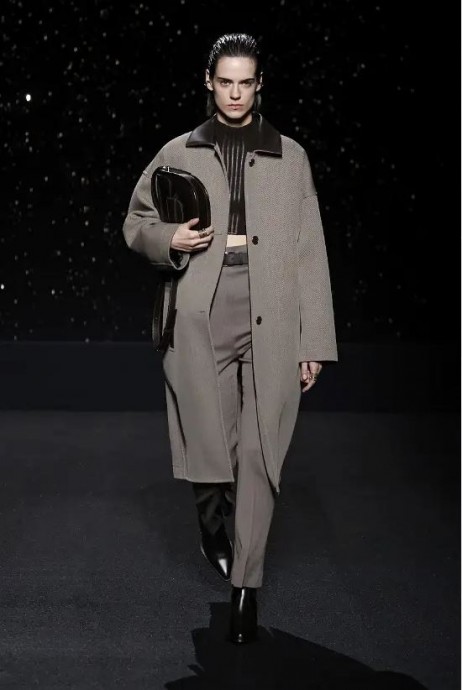 Коллекция Hermès Ready-To-Wear Fall/Winter 2024 Paris Коллекция Hermès Ready-To-Wear Fall/Winter 2024 Paris