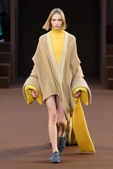 Коллекция Loewe Ready-To-Wear Осень-Зима 2022/2023