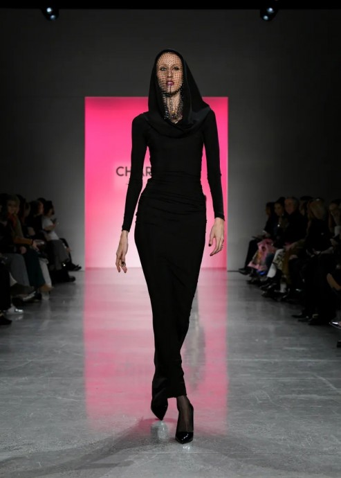 Коллекция Chiara Boni La Petite Robe Ready-To-Wear Осень-Зима 2023 Коллекция Chiara Boni La Petite Robe Ready-To-Wear Осень-Зима 2023