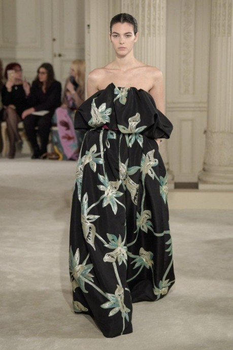 Модели коллекции Valentino Couture