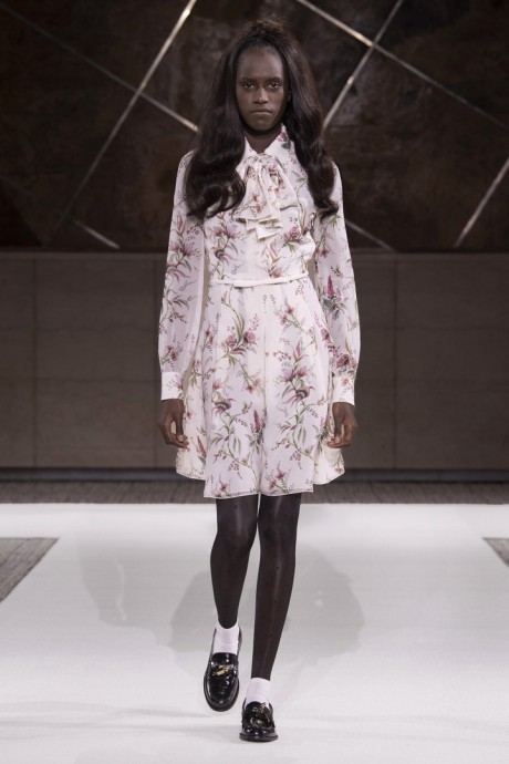 Коллекция Giambattista Valli Pre-Fall Осень-Зима 2022/2023