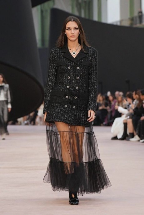 Коллекция Chanel Ready-To-Wear Осень-Зима 2025-2026 Коллекция Chanel Ready-To-Wear Осень-Зима 2025-2026