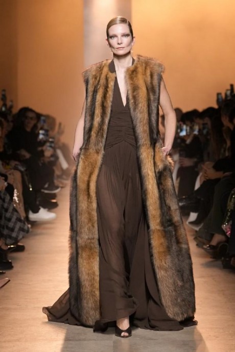 Коллекция Elie Saab Ready-To-Wear Осень-Зима 2025-2026 Коллекция Elie Saab Ready-To-Wear Осень-Зима 2025-2026