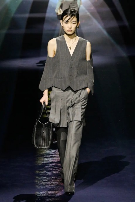 Коллекция Fendi Ready-To-Wear Осень-Зима 2023