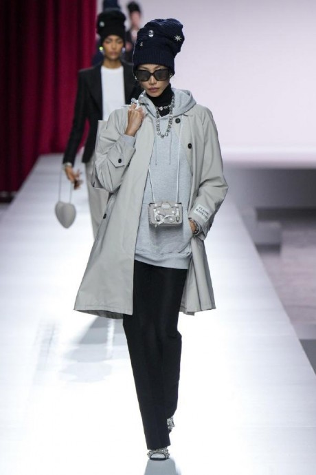 Коллекция Moschino Ready-To-Wear Весна-Лето 2024