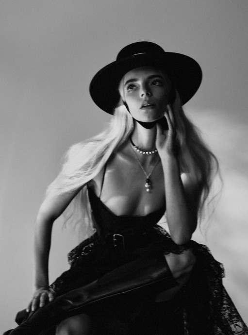 Аня Тейлор-Джой (Anya Taylor-Joy) в фотосессии для журнала Harper’s Bazaar UK (2023) Аня Тейлор-Джой (Anya Taylor-Joy) в фотосессии для журнала Harper’s Bazaar UK (2023)