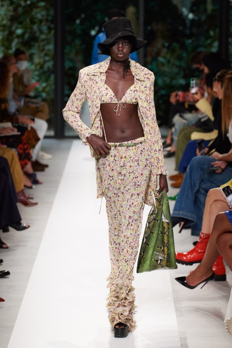 Коллекция Philosophy di Lorenzo Serafini Ready-To-Wear Весна-Лето 2022 Коллекция Philosophy di Lorenzo Serafini Ready-To-Wear Весна-Лето 2022