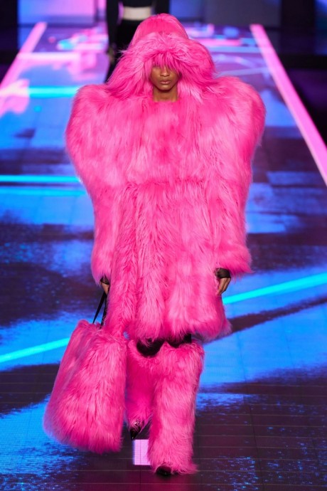 Коллекция Dolce & Gabbana Ready-To-Wear Осень-Зима 2022/2023 Коллекция Dolce & Gabbana Ready-To-Wear Осень-Зима 2022/2023