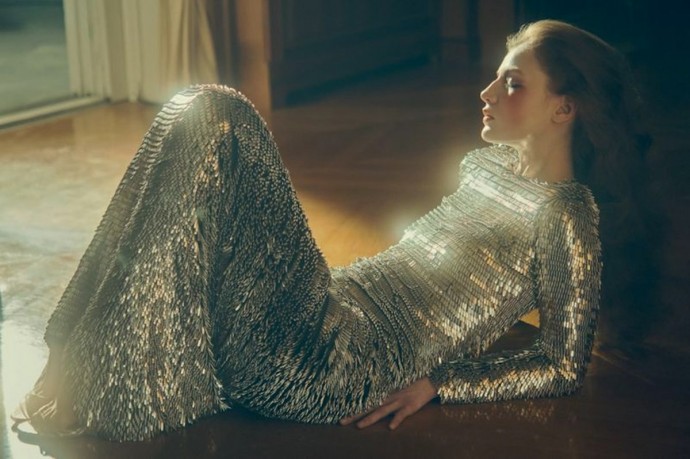 Алида Грейс в Афинах в кампейне весенней коллекции Fashion Femininity Алида Грейс в Афинах в кампейне весенней коллекции Fashion Femininity