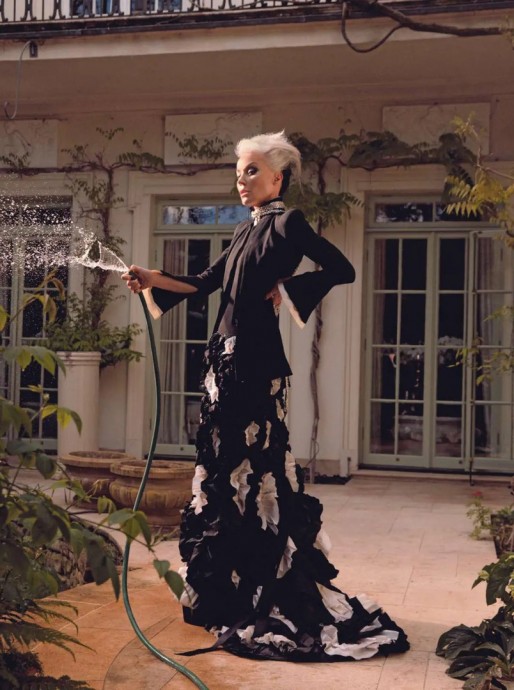 Дафна Гиннесс (Daphne Guinness) в фотосессии для журнала The Sunday Times Style (2024) Дафна Гиннесс (Daphne Guinness) в фотосессии для журнала The Sunday Times Style (2024)