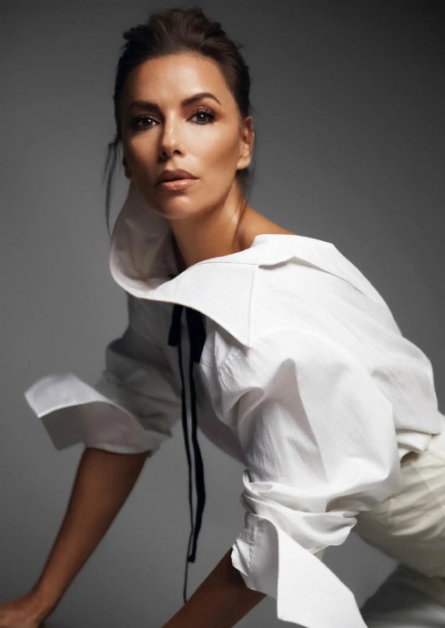Ева Лонгория (Eva Longoria) в фотосессии для журнала Harper’s Bazaar Spain (2023) Ева Лонгория (Eva Longoria) в фотосессии для журнала Harper’s Bazaar Spain (2023)