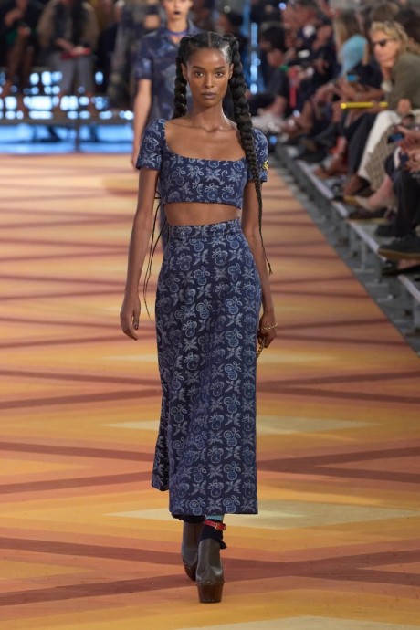 Коллекция Etro Ready-To-Wear Весна-Лето 2023